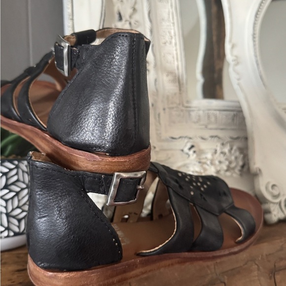 MIZ MOOZ | Fascinate Black Leather Sandals Sz 37(6.5/7US) NWOB - Picture 5 of 8